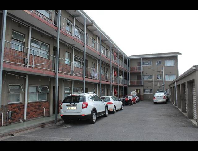 1 BEDROOM APARTMENT FOR SALE IN PAROW CENTRAL